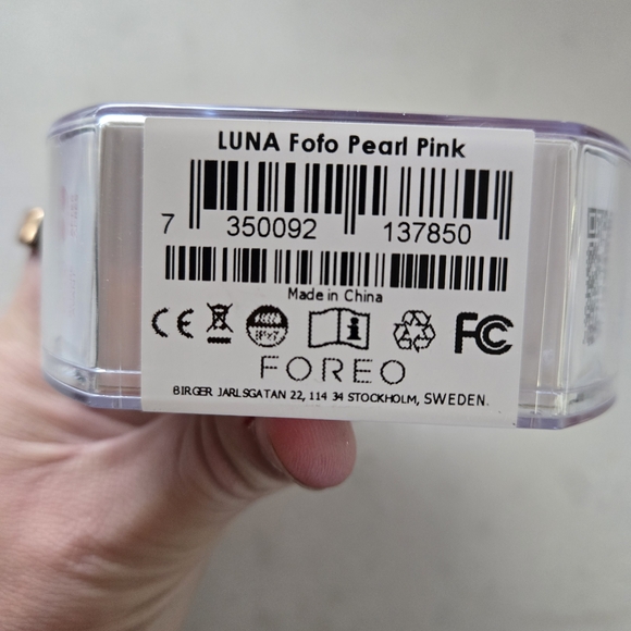 Foreo Luna Fofo Pink Facial Cleansing Brush - Picture 4 of 5